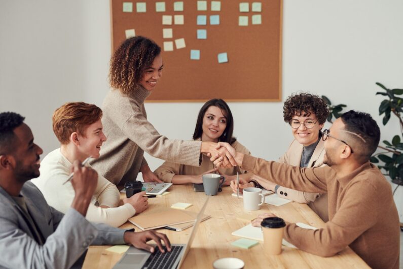 Developing Effective Communication and Collaboration Systems: Strengthening Team Dynamics and Productivity